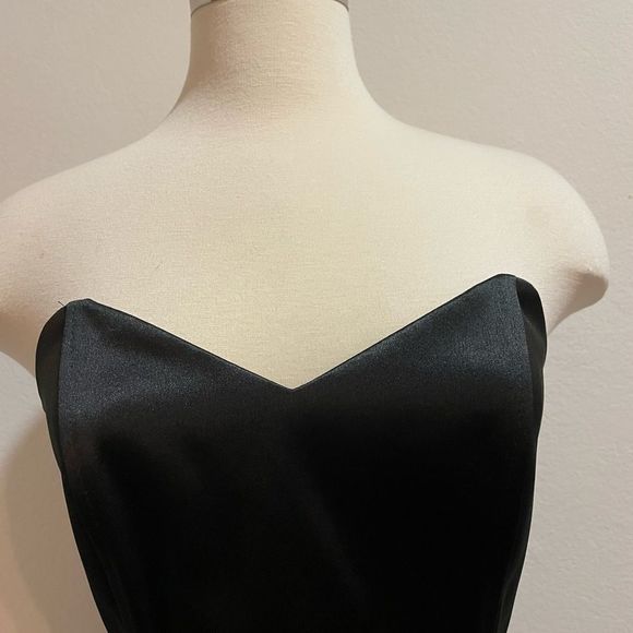 *NWT* Elagia Black Satin Dress - Picture 3 of 12